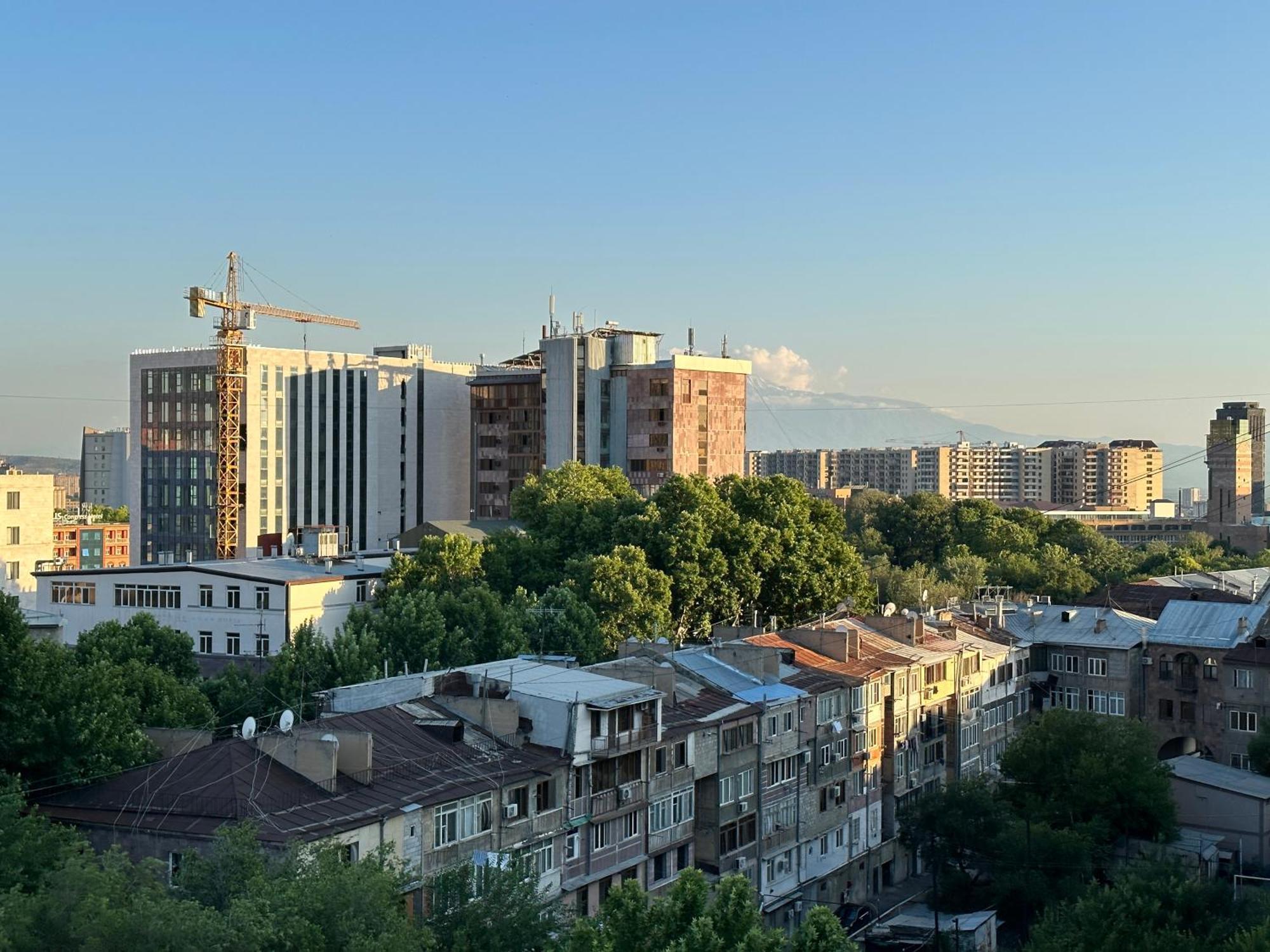 Yeznik Koghbatsi - Amiryan Crossroads 1 Bedroom Comfy Apartment With Balcony Ko100 Jerevan Buitenkant foto